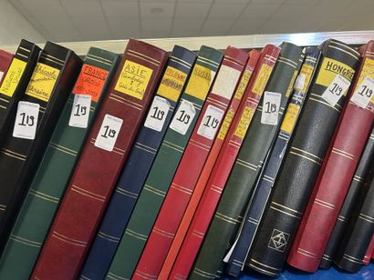 Monde : Timbres du Monde en majorité oblitérés...