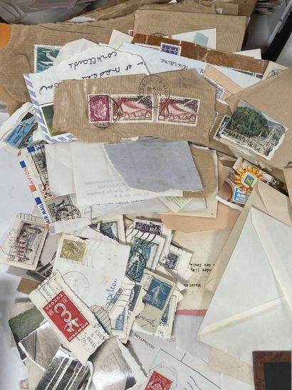 Monde : Timbres de France SM et Moderne dont...