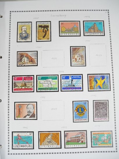 20 Classeurs. **/*/O. Europe : Timbres de...