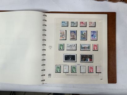 Faciale : Collection de timbres de France...
