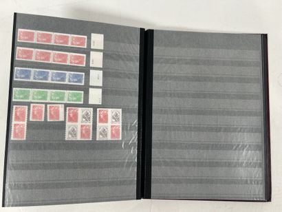 Marianne : Timbres des Mariannes en Francs,...