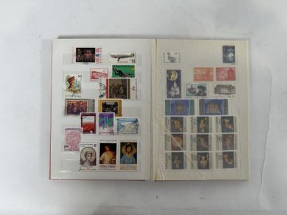 Monde : Timbres du monde en vrac obl. Dans...
