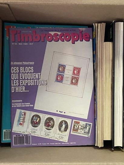 Matériels + Bibliothèque : 2 Cartons avec...