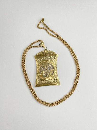 72-cm twisted necklace with openwork stone...