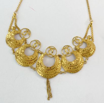 Intricately crafted necklace and 2 pairs...
