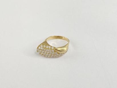 Gold ring with stones**, size 59 AC, 4.12...