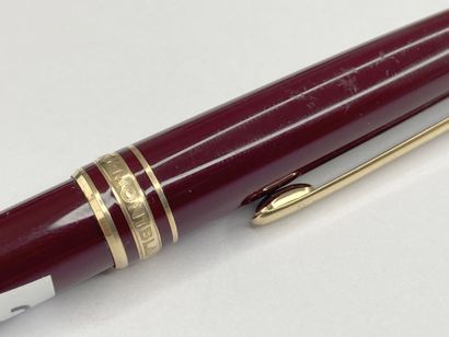 Roller MontBlanc de couleur grenat