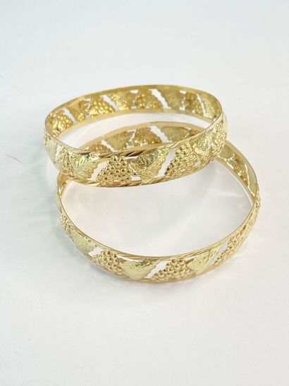 2 bracelets or ajourés motif raisin déformés...