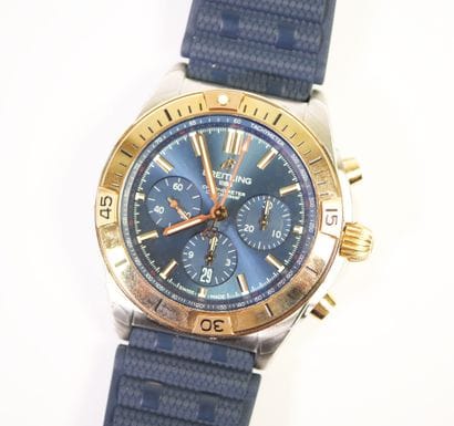 BREITLING. 
Montre-bracelet chronographe...