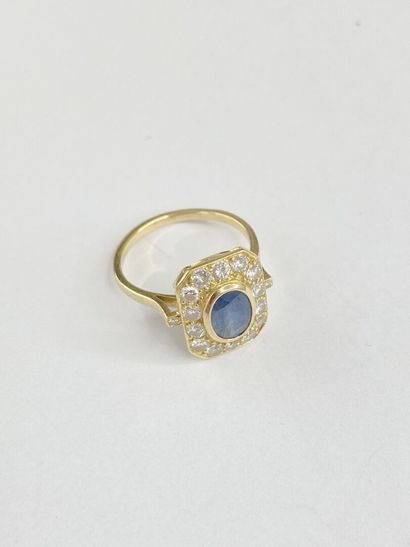 Bague or saphir* entouré de diamants dgt...
