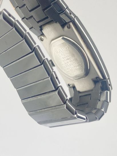 RADO Montre bracelet en céramique noir modèle...