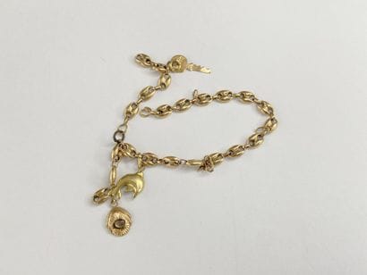 Broken gold charm bracelet (metal ring) 5.68...