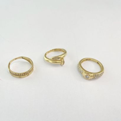 3 gold and gemstone rings**, size 52, 9.34...