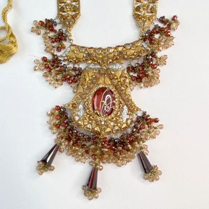 Collier or pierres, galon AC 106,41 gr
