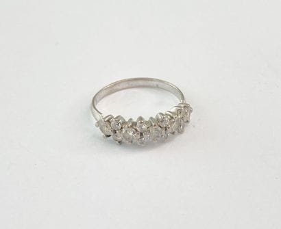 White gold ring with gemstones**, size 55...