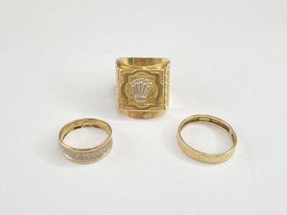 Signet ring and 2 gold wedding bands, sizes...