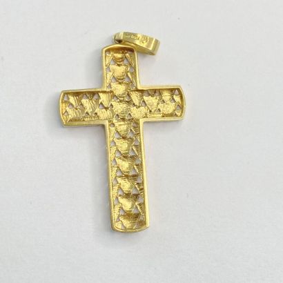 Croix or ajouré AC 4,76 gr