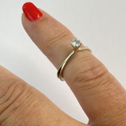 Bague or gris diamant dgt 48 C 1,78 gr