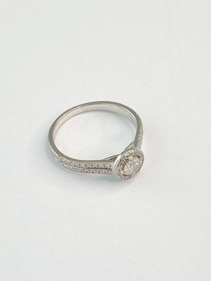 White gold diamond ring, size 53 C, 3.11...