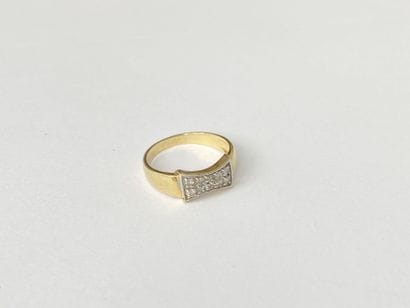 Bague or pierres** dgt 54 C 3,14 gr