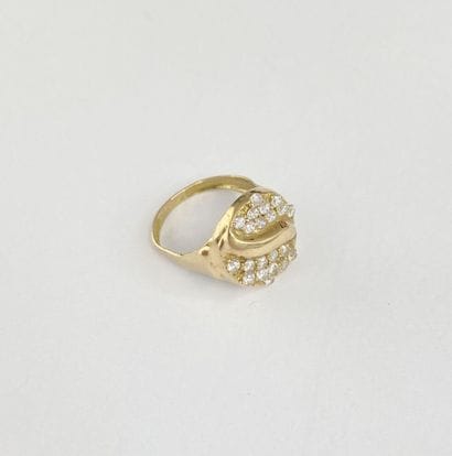 Gold ring with stones**, size 56, 2.27 g
