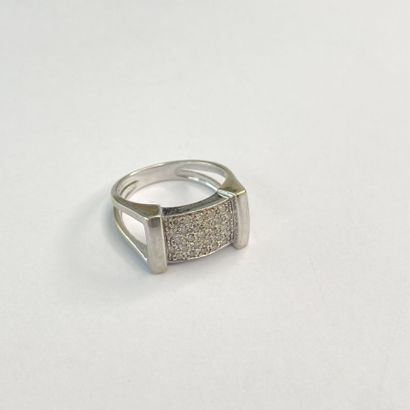 Bague or gris pavage pierres** dgt 54 C 6,45...