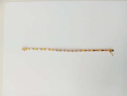 Gourmette et collier or pierres** (cassé)...