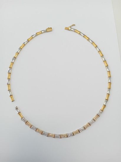 Gourmette et collier or pierres** (cassé)...