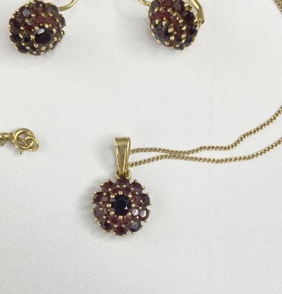 Forcat-link necklace, pendant, and pair of...