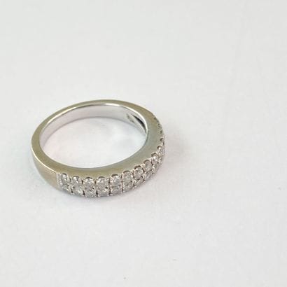 Bague or gris pavage pierres** dgt 49 AC...