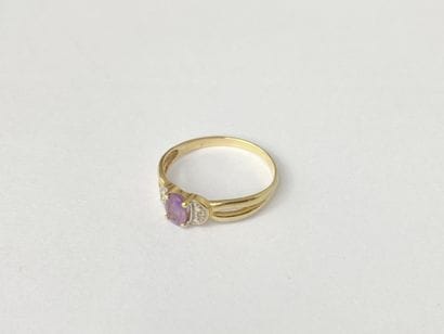 Bague or pierre** mauve ovale dgt 57 2,04...