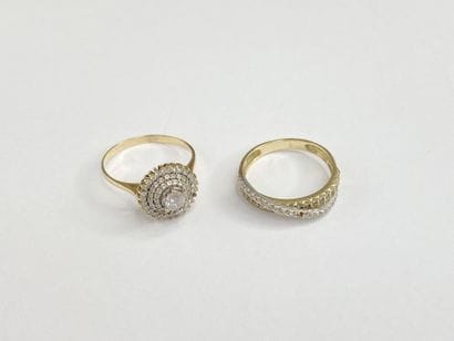 2 gold rings with stones**, size 54, 5.41...