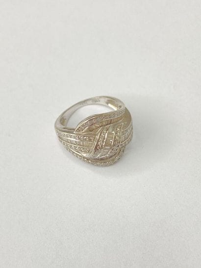 Bague or gris diamants dgt 52 C 8,37 gr
