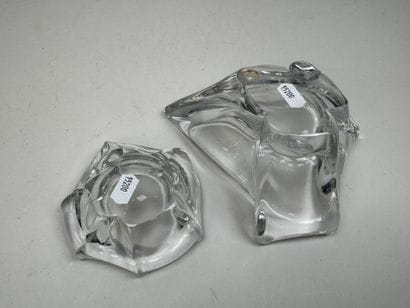 DAUM France.
Deux petits vide-poches en cristal...