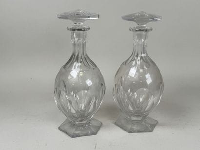 Pair of tallé crystal carafes with cut sides.
H....