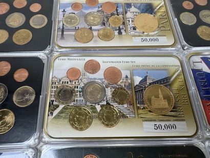 12 coffrets numismatique de pièces en Euro...