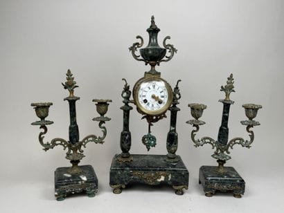 Garniture de cheminée en régule patiné et...