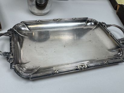 Silver plated set including:
- GALLIA, manufactured...