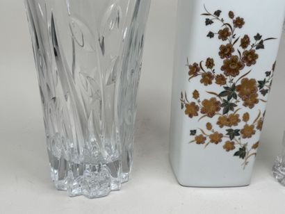 Set of two cut crystal vases, an ice bucket,...