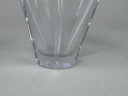 SEVRES.
Small crystal vase decorated with...