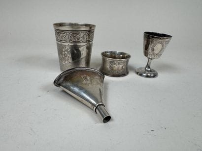 Lot en argent 950/1000, poinçon Minerve,...