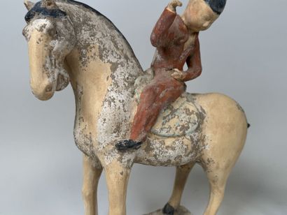 ASIE, XXe, dans le style Tang.
Cavalier.
Sujet...