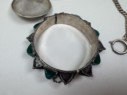 Lot :
- bracelet berbère probablement en...