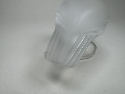 LALIQUE.
Duck.
Molded, pressed, and satin-finished...