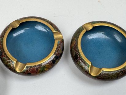 ASIA, 20th century.
Set of cloisonné brass...