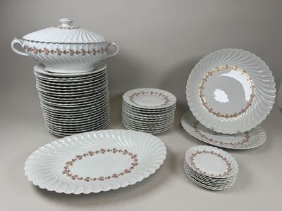 HAVILAND à Limoges.
Partie de service en...