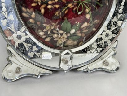 Bridal wreath made of domed glass, with a...