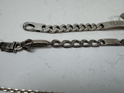 Ensemble de bijoux en argent comprenant :...