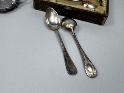 Silver plated set including:
- GALLIA, manufactured...
