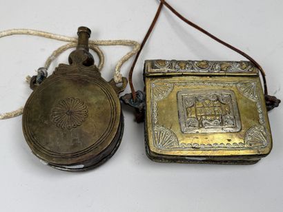 North Africa, 20th century.
A powder flask...